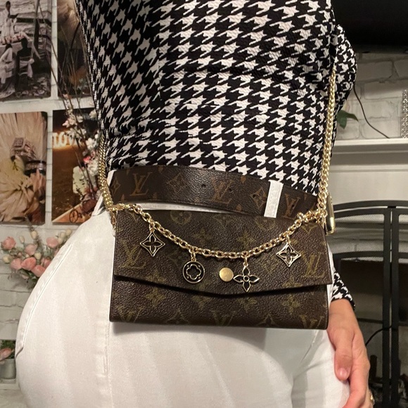 ‼️SOLD OUT‼️💯Auth LOUIS VUITTON Portefeuille Sarah Monogram Crossbody/WOC - Picture 3 of 13